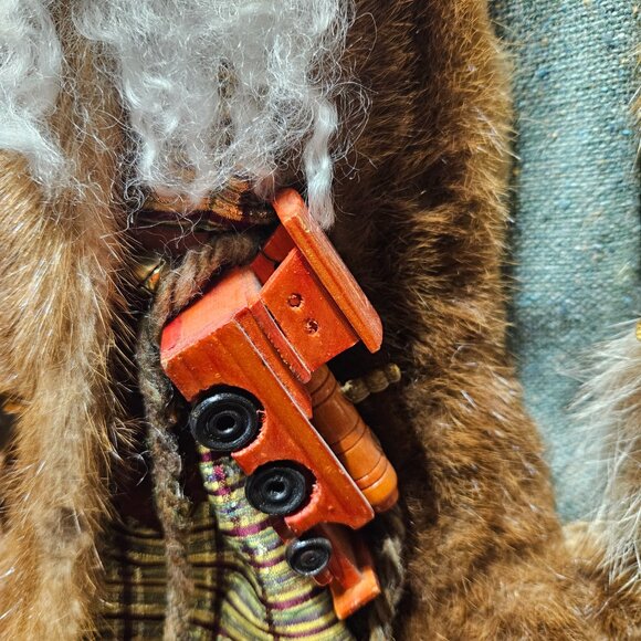 Hand Crafted Santa Claus Decoration for Christmas Season - Picture 4 of 16